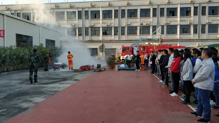 安達(dá)全員行動(dòng)參與2018年度消防應(yīng)急演練