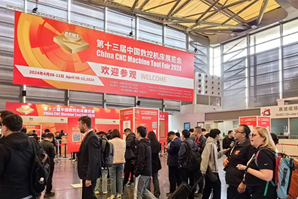 安達(dá)智能數(shù)控機(jī)床推出五軸高速加工中心-AMU260