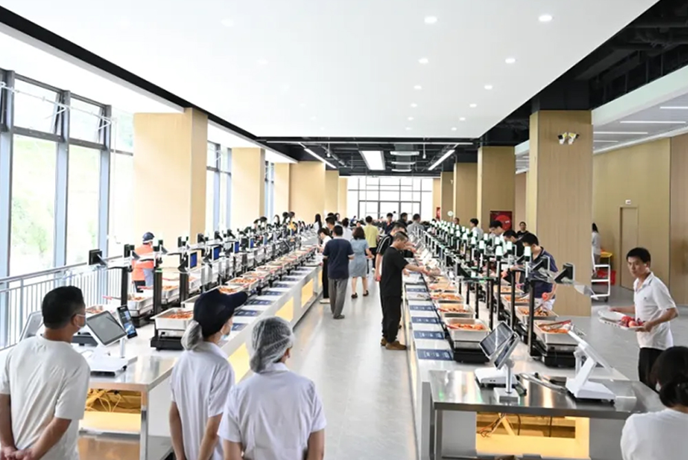 安達智能二期食堂正式開業，就是這么有“飯”！